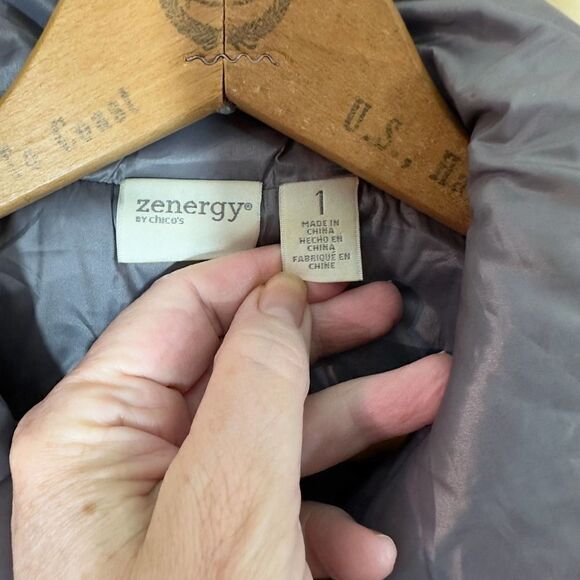 Chico’s Zenergy Silver Puff Vest Jacket - Picture 5 of 6